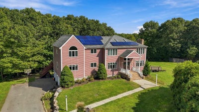 /international/us/35-striper-cir-dartmouth-ma-110110294234/