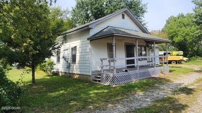 /international/us/803-w-country-road-columbus-ks-110102164467/