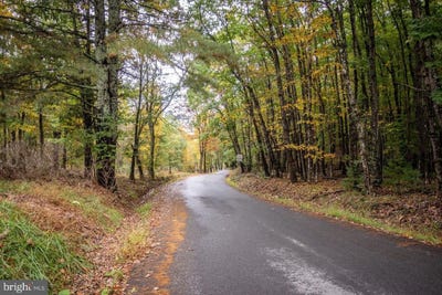 /international/us/0-dry-run-road-sugar-grove-wv-110095028696/?lang=zh-tw