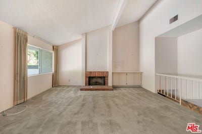 /international/us/17105-palisades-cir-pacific-palisades-ca-110119799834/