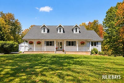 /international/us/6202-black-creek-drive-middleville-mi-110109346042/