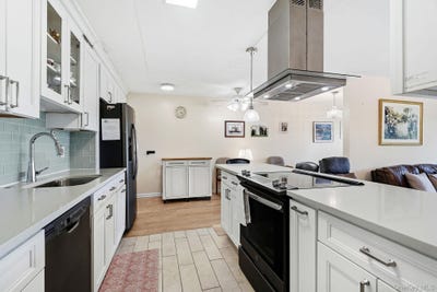 /international/us/200-high-point-drive-hartsdale-ny-110107995211/