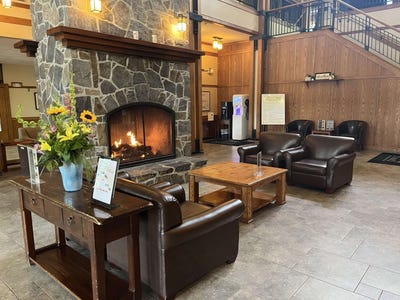 /international/us/122-qtr-1-grand-summit-way-dover-vt-110101113629/