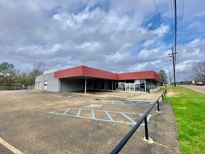 /international/us/1030-longleaf-drive-mccomb-ms-110104969361/