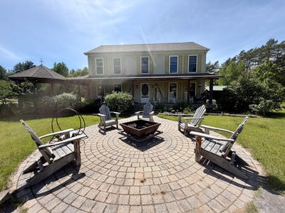 /international/us/1167-trout-pond-road-keeseville-ny-110106674511/