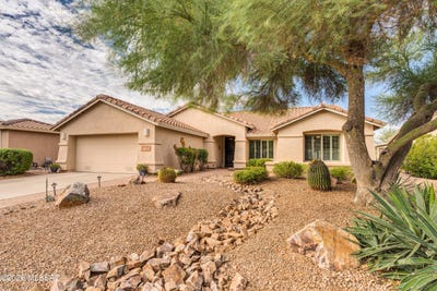 /international/us/1952-e-wintergreen-drive-green-valley-az-110120496408/