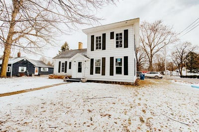 /international/us/233-s-oak-street-sheridan-mi-110106568136/