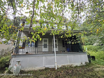 /international/us/1021-1023-w-main-street-plymouth-pa-110119986454/