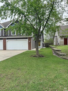 /international/us/3513-field-stone-court-lawrence-ks-110107289958/