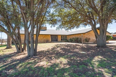 /international/us/1908-country-club-drive-sweetwater-tx-110097479961/