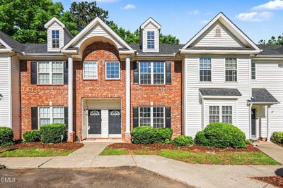 /international/us/10-moorefield-court-durham-nc-110108075070/