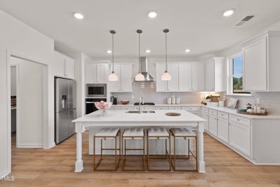 /international/us/155-sugar-pine-drive-franklinton-nc-110099489233/