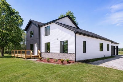 /international/us/8004-state-road-91-ripon-wi-110108817355/