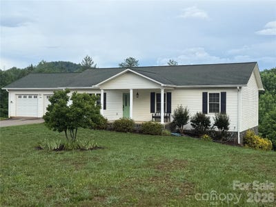 /international/us/4460-gouge-avenue-morganton-nc-110108349017/