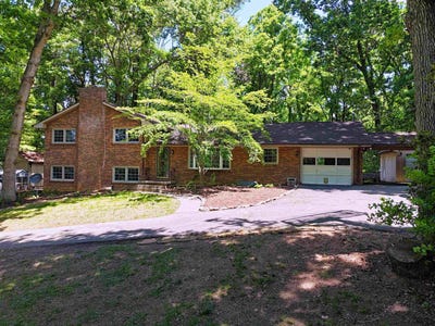 /international/us/7252-timberlane-drive-radford-va-110108500169/