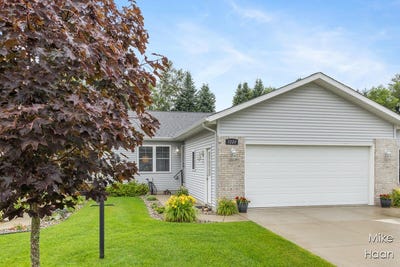 /international/us/1226-silver-ridge-court-greenville-mi-110100863294/
