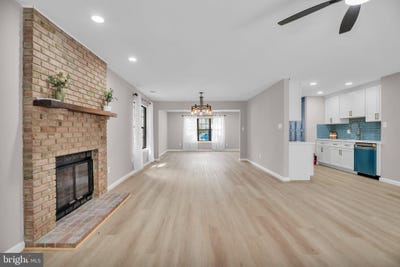 /international/us/20-oleander-court-mount-laurel-nj-110109423183/