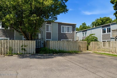 /international/us/1935-gardiner-ln-louisville-ky-110108983110/