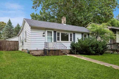 /international/us/1608-broadway-st-iowacity-ia-110120464752/