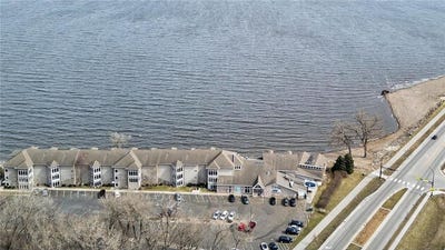 /international/us/1702-n-lakeshore-drive-lake-city-mn-110105279226/