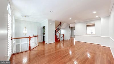 /international/us/11618-park-vista-boulevard-fairfax-va-110108975705/