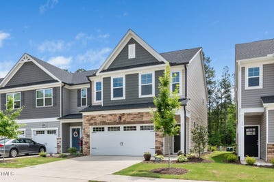 /international/us/21-fairwinds-drive-lillington-nc-110099043972/