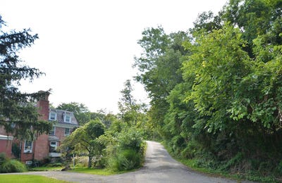/international/us/3-pine-terrace-road-highland-falls-ny-110101256477/