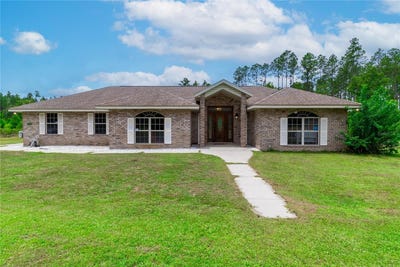 /international/us/18820-ne-111th-terrace-lake-butler-fl-110100861971/