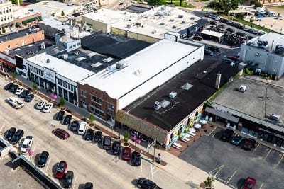 /international/us/846-w-main-st-lake-geneva-wi-110101814617/