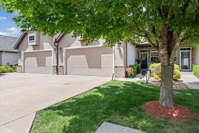 /international/us/108-residence-lane-branson-mo-110100462622/