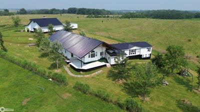 /international/us/12392-highway-2-moulton-ia-110101480136/