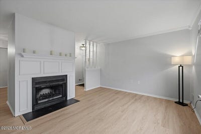/international/us/405-wellington-place-matawan-nj-110106341822/