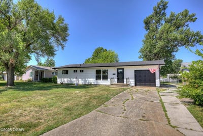 /international/us/2210-s-mcconnell-avenue-joplin-mo-110107712243/