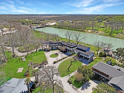 /international/us/174-lakeside-drive-seguin-tx-110101098540/?lang=en