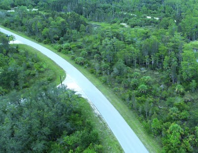 /international/us/486-westchester-drive-lehigh-acres-fl-110094107045/
