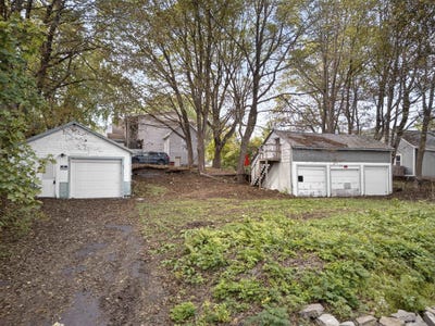 /international/us/27-spofford-street-claremont-nh-110119993608/