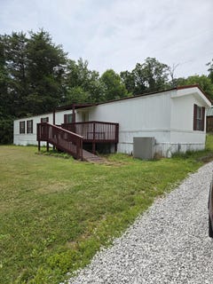 /international/us/2174-lambert-road-berea-ky-110108797536/