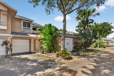 /international/us/1991-discovery-circle-e-deerfield-beach-fl-110120509581/