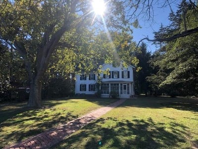 /international/us/14250-shore-dr-harborton-va-110109527551/