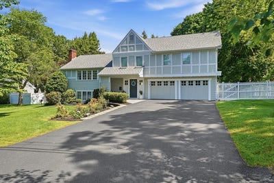 /international/us/22-hollywood-rd-winchester-ma-110108444526/