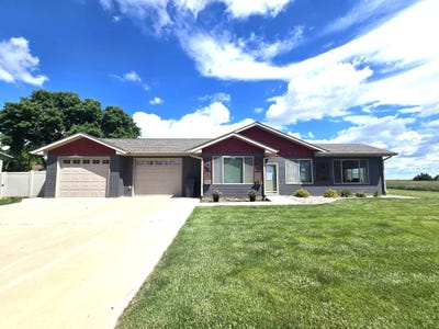 /international/us/909-e-4th-st-miller-sd-110108914487/