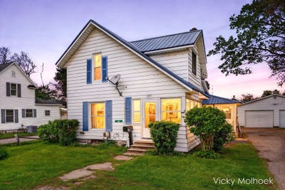 /international/us/521-w-court-street-hastings-mi-110107748822/