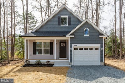 /international/us/813-elkin-st-colonial-beach-va-110103164790/