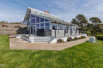 /international/us/580-sw-10th-street-newport-or-110107345336/