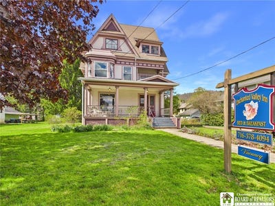 /international/us/35-temple-street-portville-ny-110108061296/
