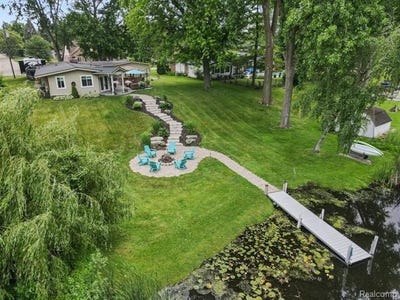 /international/us/2159-helmsford-drive-wolverine-lake-mi-110101201584/?lang=zh-tw