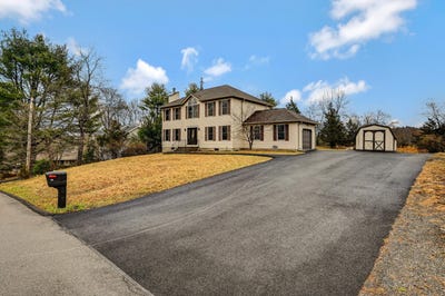 /international/us/707-ave-f-stroudsburg-pa-110098459074/
