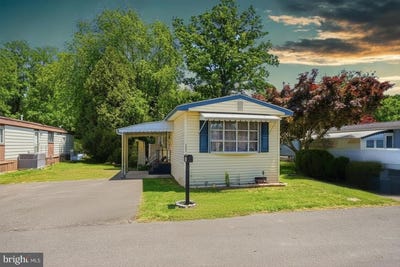 /international/us/302-wilson-drive-fairless-hills-pa-110108220399/