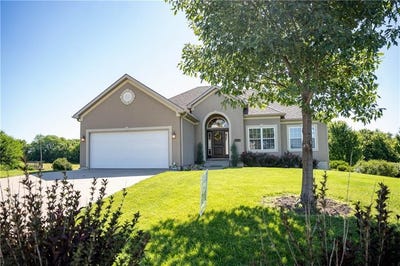 /international/us/19327-tomahawk-lane-st-joseph-mo-110108877569/