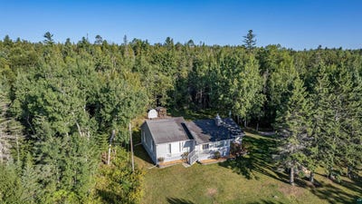 /international/us/5845-n-shore-dr-duluth-mn-110109582387/